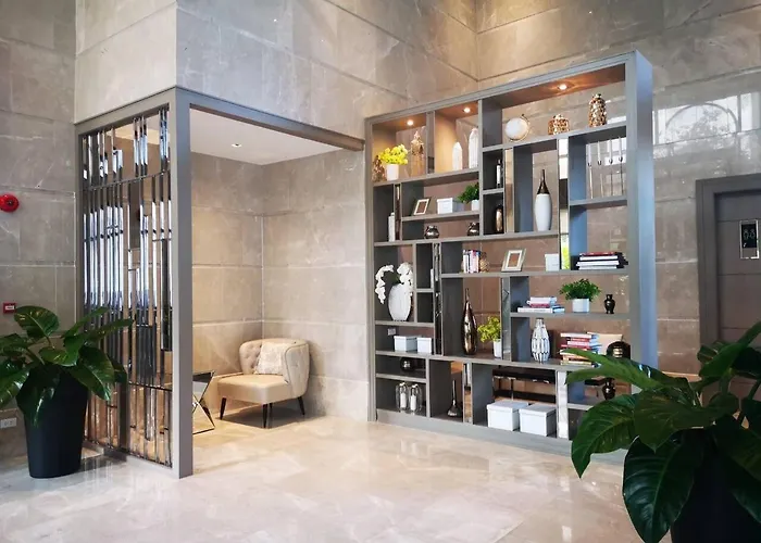 Mayfair Apartment *